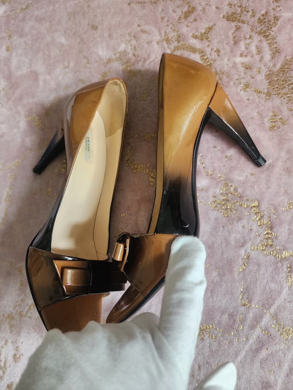 PRADA | Two-Tone Brown Patent Peep-Toe Heels with Bow - Picture 12 of 13
